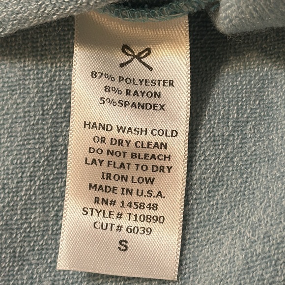 Everly Cold-Shoulder Long Sleeve top - Picture 7 of 9